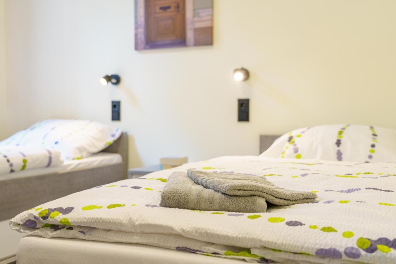 Hotel Und Hostel Gleisbett Annaberg-Buchholz Eksteriør bilde