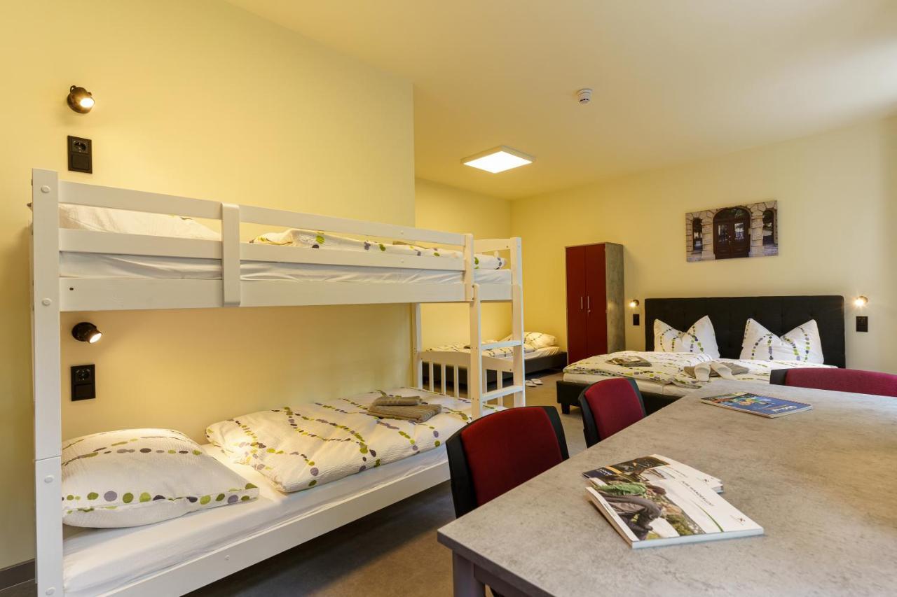 Hotel Und Hostel Gleisbett Annaberg-Buchholz Eksteriør bilde
