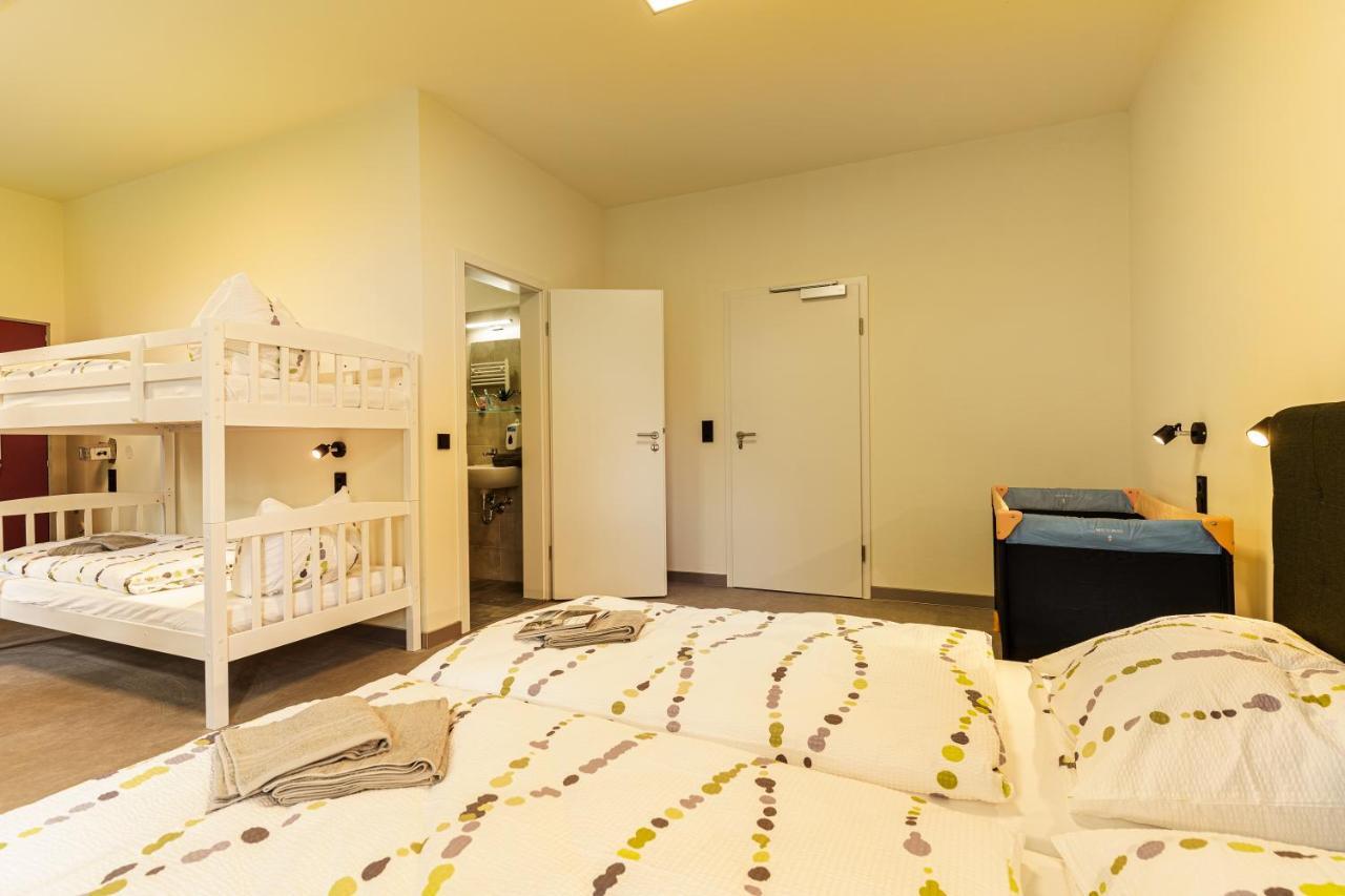Hotel Und Hostel Gleisbett Annaberg-Buchholz Eksteriør bilde