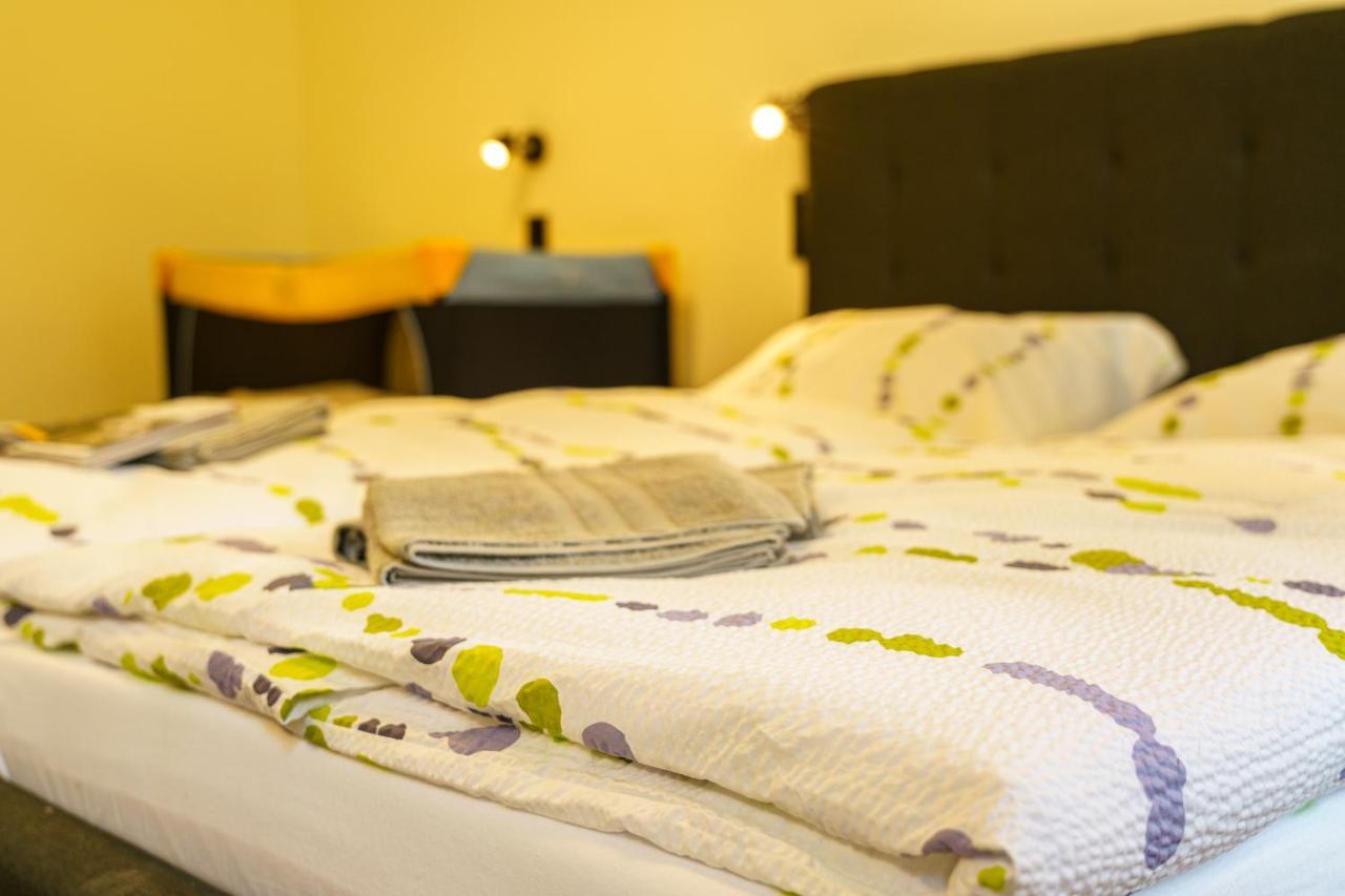 Hotel Und Hostel Gleisbett Annaberg-Buchholz Eksteriør bilde